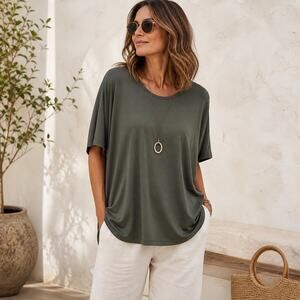 Eileen Fisher SZ L Silk Crepe Easy Fit Tee Shirt Style Top Deep Mossy Green